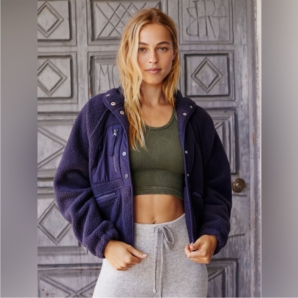NEW XL Free People Movement Hit The Slopes Fleece Jacket Navy Blue Cropped - Picture 1 of 10